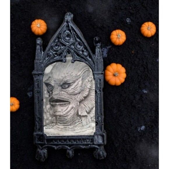 The Creature from the Black Lagoon Magnet - Gill-man 1954 - Picture 2 of 3